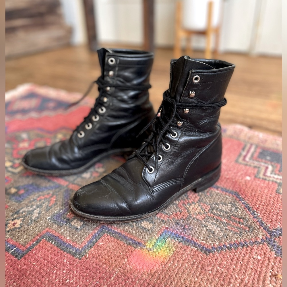 Witchy Vintage Victorian style black leather boots woman’s size 6
